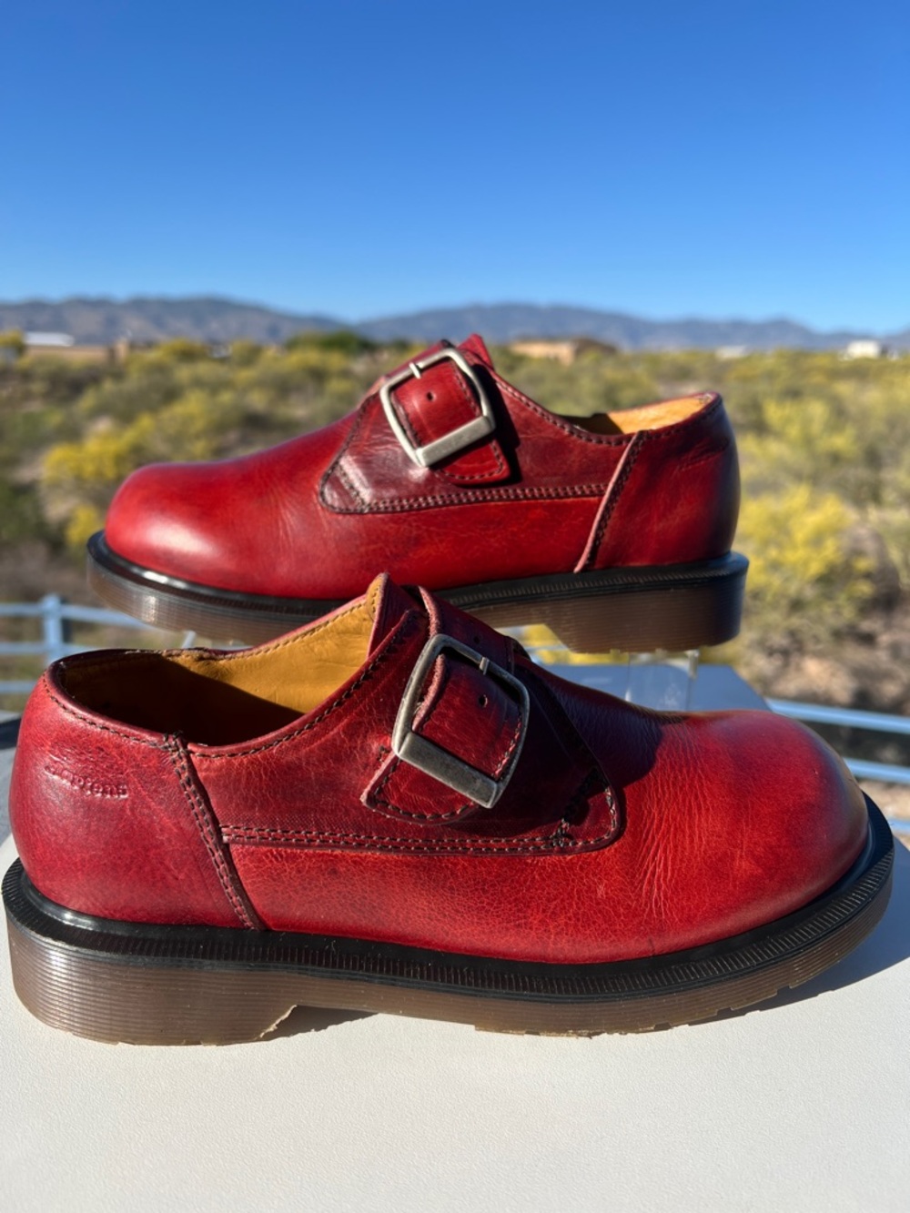 🏴󠁧󠁢󠁥󠁮󠁧󠁿 Vintage Dr. Martens MIE Chunky 8254 Red Monk Strap 90’s Loafers UK 6